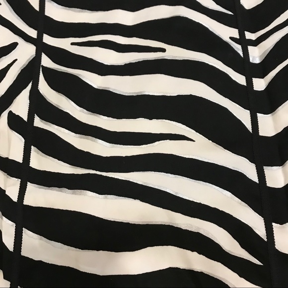 White House Black Market Pencil Skirt! - Picture 3 of 6